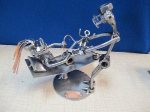 Metalen Beeldje Bevalling